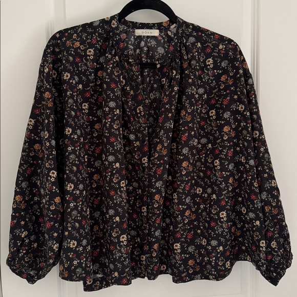 Doen Jane Top in Campagne Floral - Picture 1 of 4